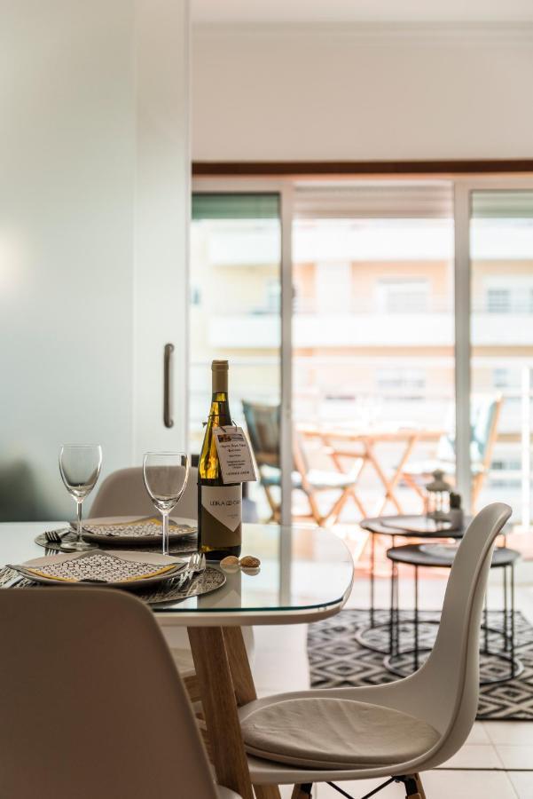 Algarve Vibes Apartment, Wifi, Pool, Ac, Bbq
